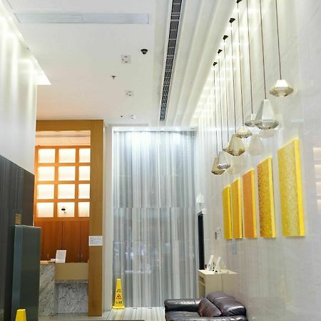 Cruise Hotel Цзюлун Экстерьер фото